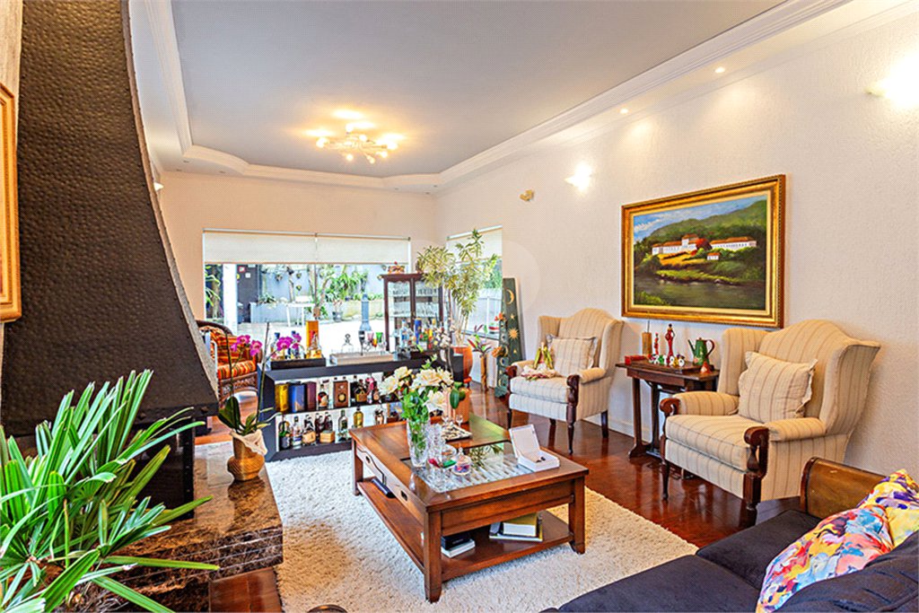 Casa Térrea à venda com 3 quartos, sendo 2 suítes, em Jardim Prudência, São Paulo, SP