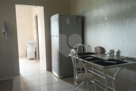Casa à venda com 3 quartos, sendo 1 suíte, no condomínio Serra da Estrela, Atibaia - SP