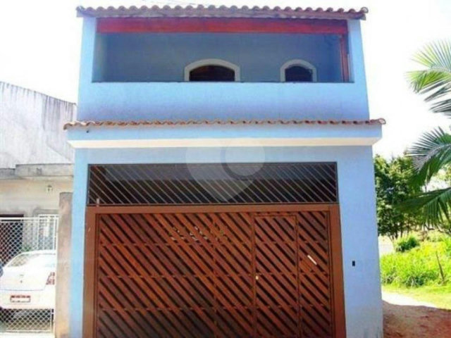 Sobrado à venda com 3 quartos, sendo 1 suíte,  em Jardim Virginia Bianca, São Paulo, SP