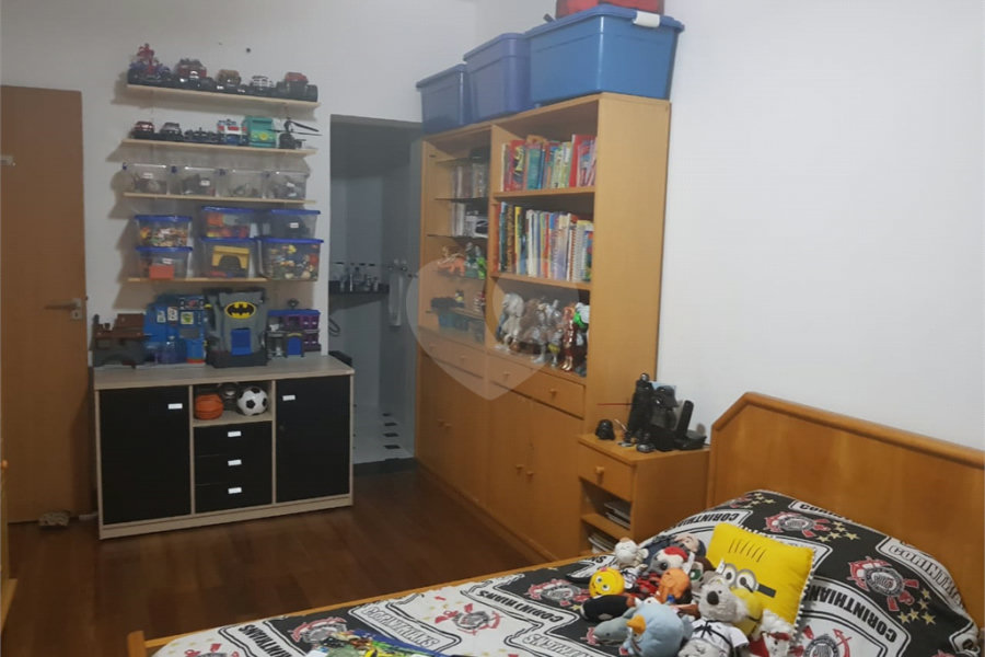 Casa à venda com 3 suítes em Campo Belo, São Paulo, SP