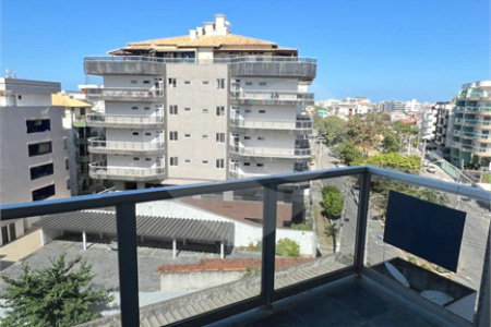 Cobertura à venda com 4 quartos, sendo 2 suítes,  em Braga, Cabo Frio, RJ