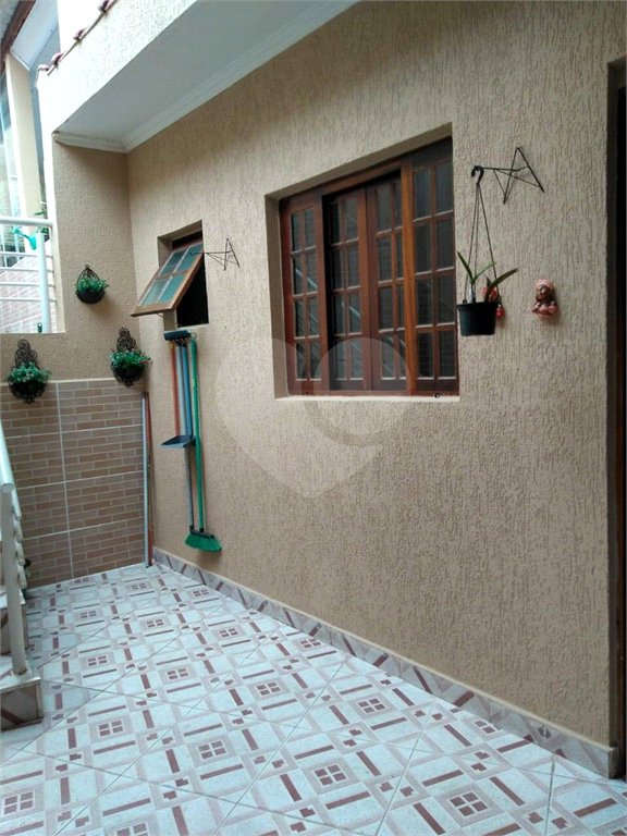 Sobrado à venda com 2 quartos em Jardim São José, Poá, SP