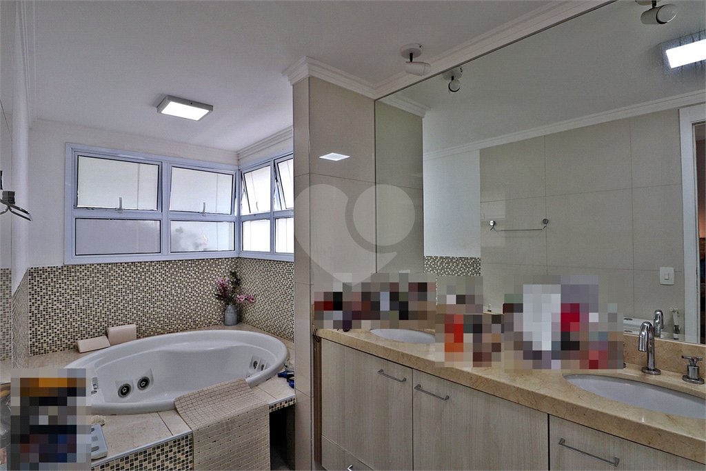 Apartamento à venda com 3 suítes em Santa Teresinha, São Paulo, SP