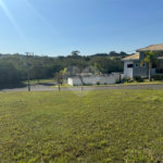 Terreno à venda com 1 suíte no condomínio Village Saint Charbel, Araçoiaba da Serra - SP