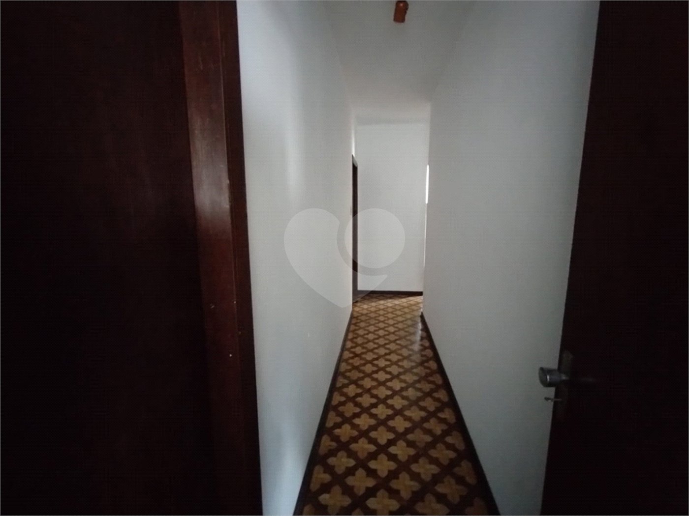 Casa à venda ou para alugar com 4 quartos, sendo 3 suítes,  no Centro, Itapetininga, SP