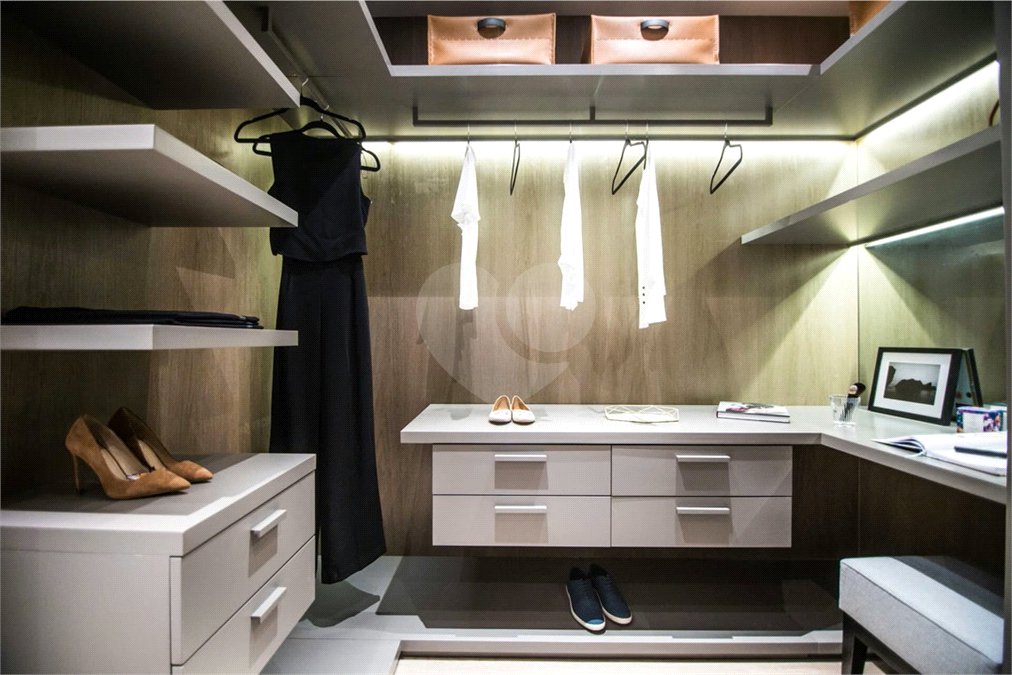 Apartamento à venda com 2 suítes em Vila Madalena, São Paulo, SP