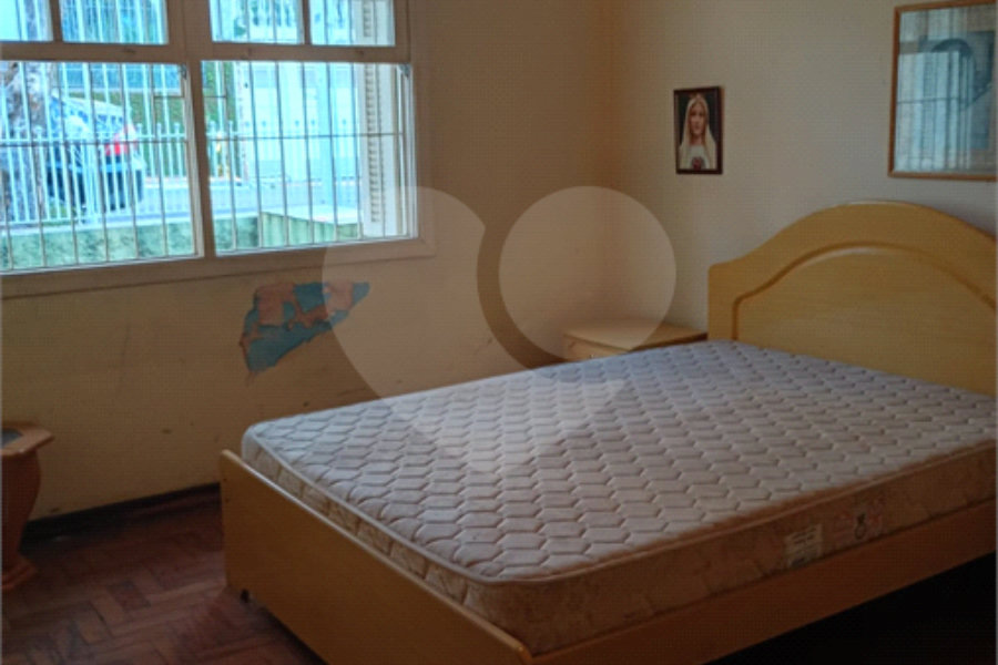 Casa Térrea à venda com 3 quartos em Vila Maria Eugenia, São Paulo, SP