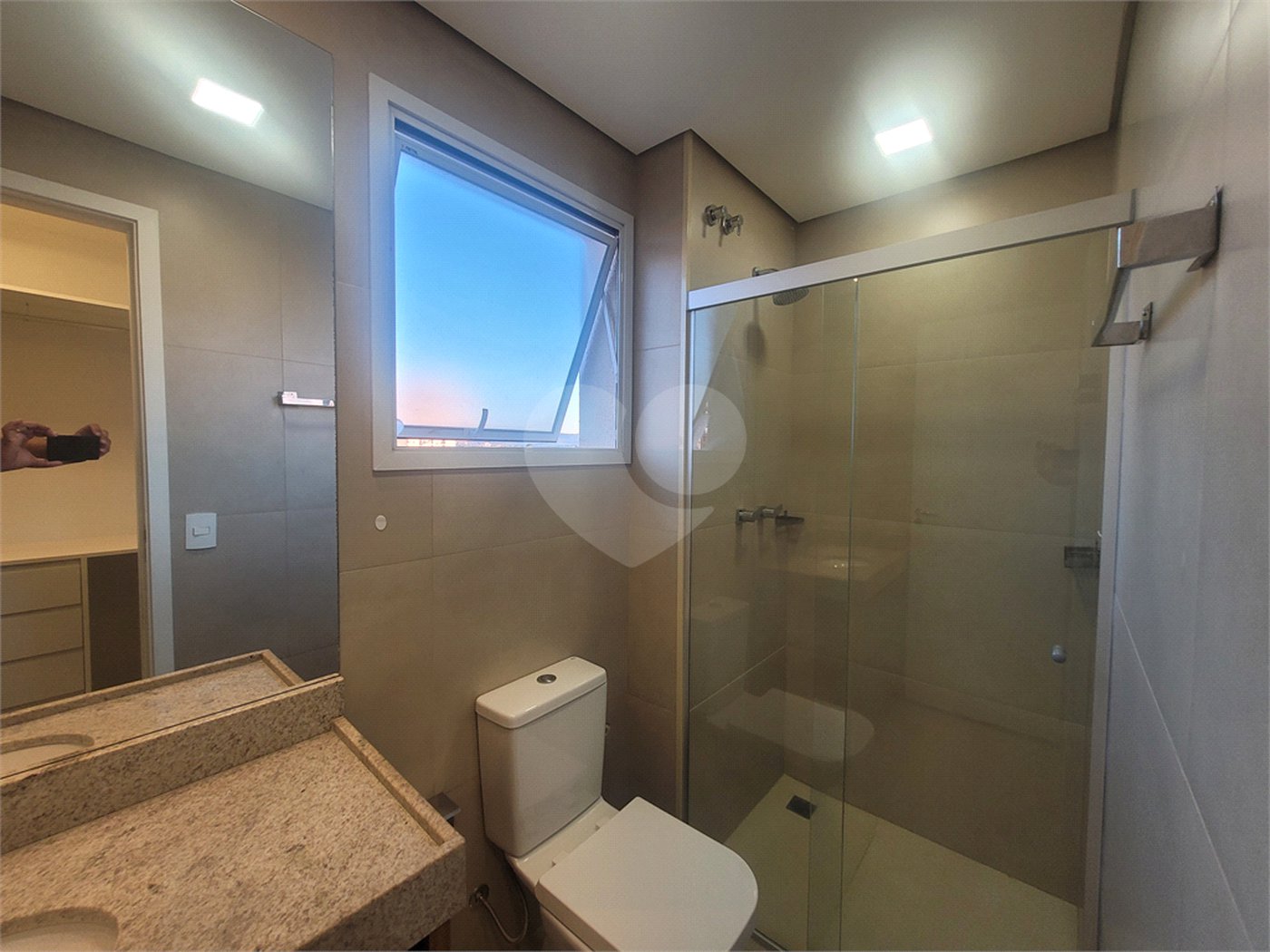 Apartamento à venda ou para alugar com 3 suítes em Jardim América, Sorocaba, SP
