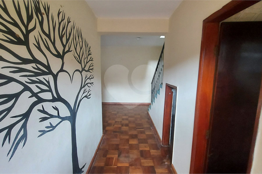 Sobrado à venda com 4 quartos, sendo 1 suíte, em Vila Guarani, São Paulo, SP