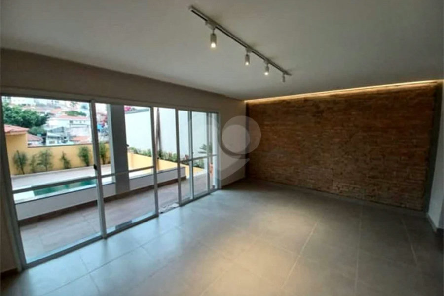 Casa à venda com 3 suítes em Santana, São Paulo, SP