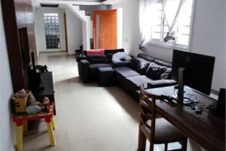 Casa à venda com 2 suítes em Jardim Soraia, São Paulo, SP