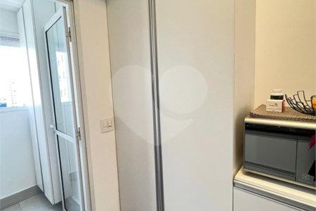 Apartamento à venda com 2 quartos, sendo 1 suíte, em Campo Belo, São Paulo, SP
