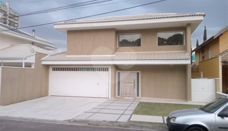 Casa à venda com 4 suítes no condomínio Quinta das Laranjeiras, Jundiaí - SP