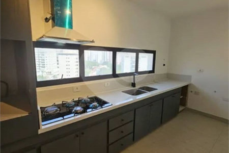 Apartamento à venda com 4 quartos, sendo 1 suíte, em Vila Alexandria, São Paulo, SP