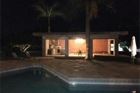 Casa à venda com 5 suítes no condomínio São Paulo, São Paulo - SP