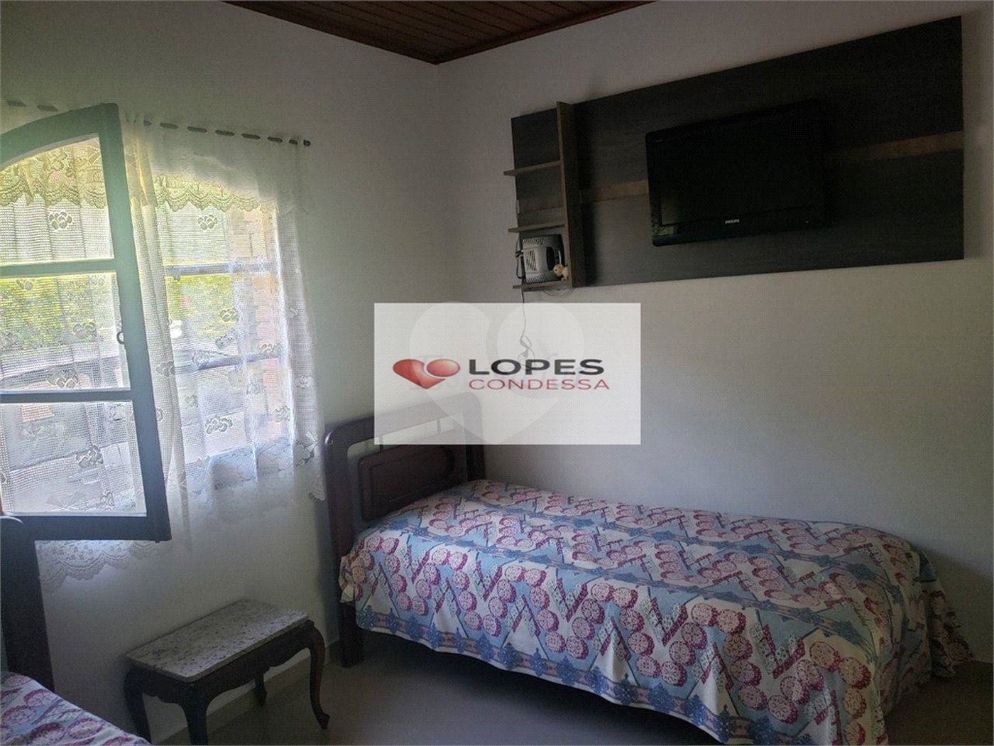 Casa à venda com 4 quartos, sendo 2 suítes, no condomínio Alpes da Cantareira, Mairiporã - SP