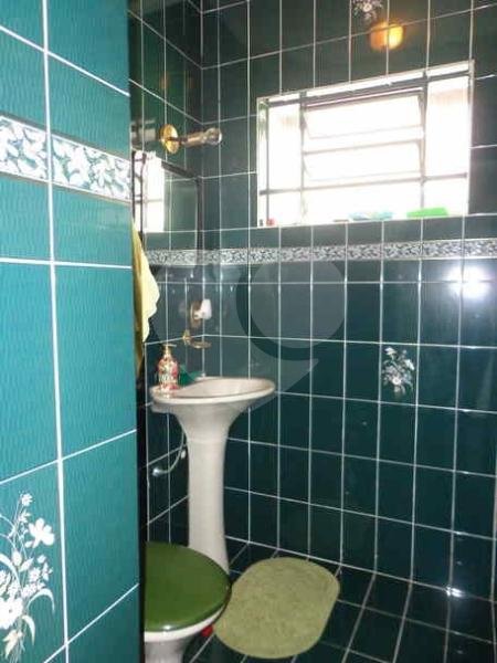 Casa à venda com 3 quartos, sendo 1 suíte,  em Jardim Londrina, São Paulo, SP