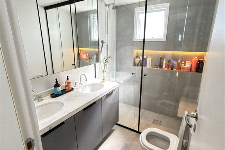 Apartamento à venda com 3 suítes em Barra Funda, São Paulo, SP
