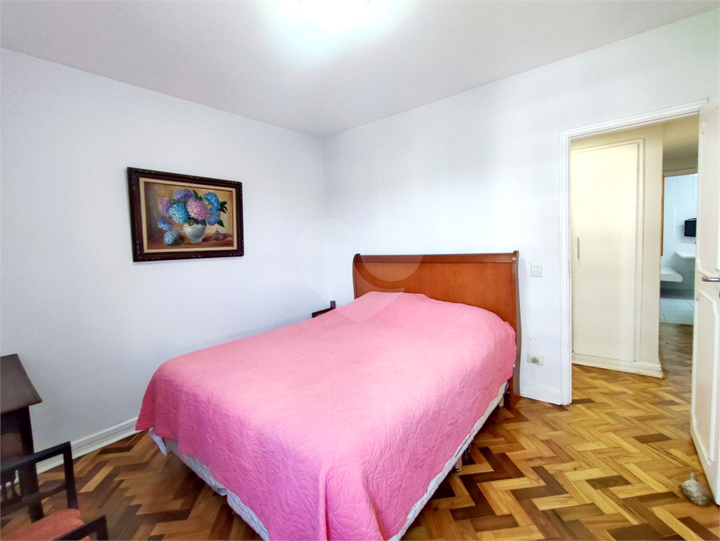 Apartamento à venda com 3 quartos, sendo 1 suíte, em Alto da Boa Vista, São Paulo, SP