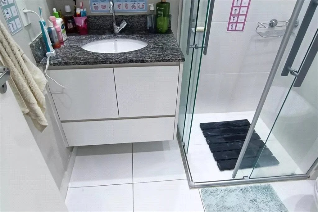 Apartamento à venda com 3 quartos, sendo 1 suíte,  em Jardim Vazani, São Paulo, SP