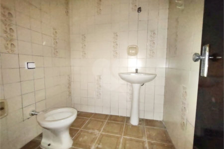 Sobrado à venda ou para alugar com 5 quartos, sendo 3 suítes, em Jardim Franca, São Paulo, SP
