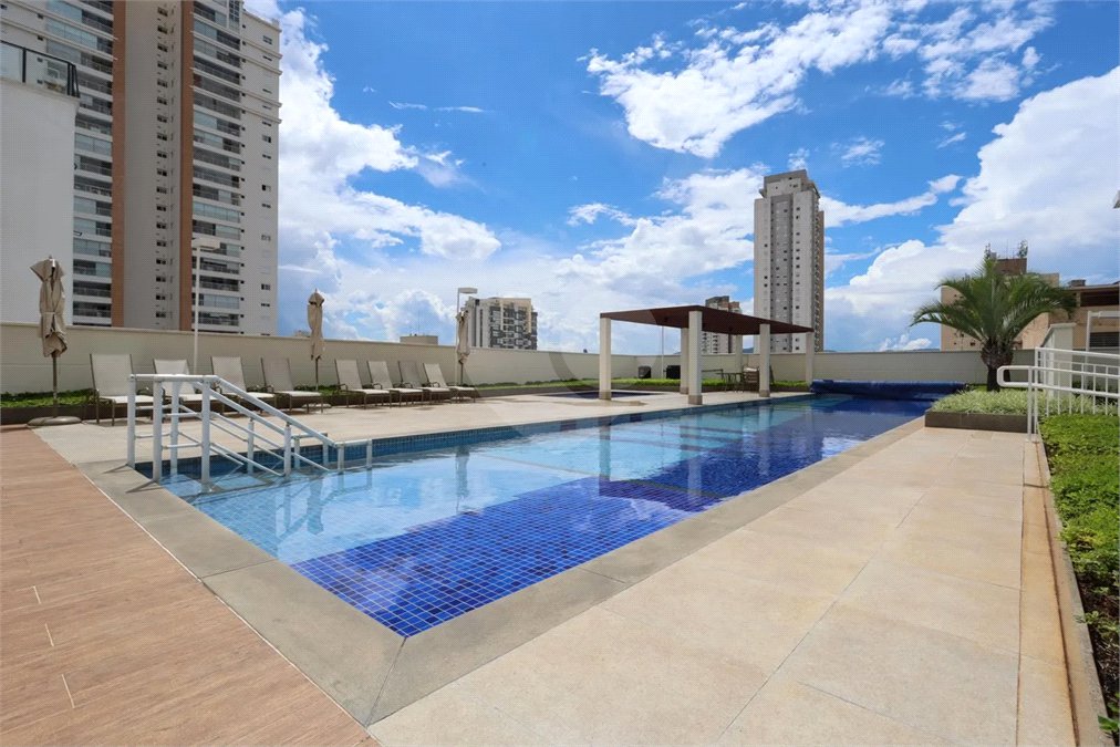 Apartamento à venda com 3 quartos, sendo 1 suíte,  em Santa Teresinha, São Paulo, SP