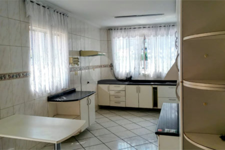 Sobrado à venda com 3 quartos, sendo 1 suíte,  em Vila Dom Pedro II, São Paulo, SP