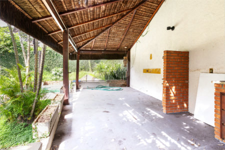 Sobrado à venda ou para alugar com 3 suítes em Jardim Guedala, São Paulo, SP