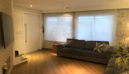 Sobrado à venda com 3 quartos, sendo 2 suítes, em Vila Nivi, São Paulo, SP