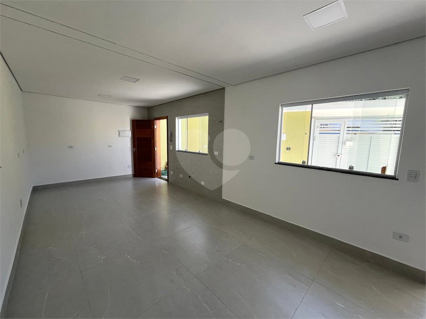 Casa à venda com 2 suítes em Parque Jaçatuba, Santo André, SP