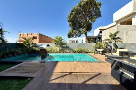 Casa à venda com 3 quartos, sendo 1 suíte,  em Terras de Santa Cristina XIII Setor Marina, Paranapanema, SP