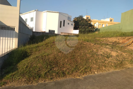 Terreno à venda no Centro, Vinhedo, SP