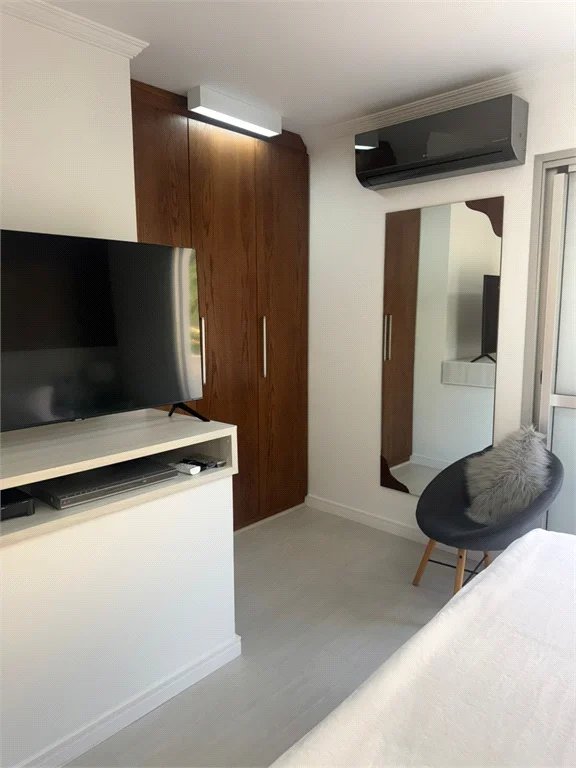 Casa à venda com 3 quartos, sendo 1 suíte, no condomínio Villas de São Francisco, São Paulo - SP