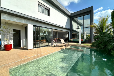 Casa à venda com 3 suítes no condomínio Villas do Golfe, Itu - SP