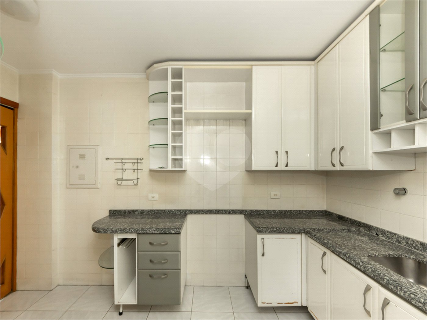 Apartamento à venda com 3 quartos, sendo 1 suíte,  em Tatuapé, São Paulo, SP