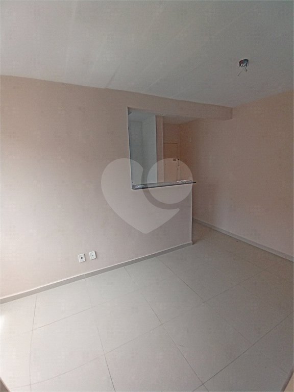 Apartamento para alugar com 2 quartos em Campo Grande, Rio de Janeiro, RJ
