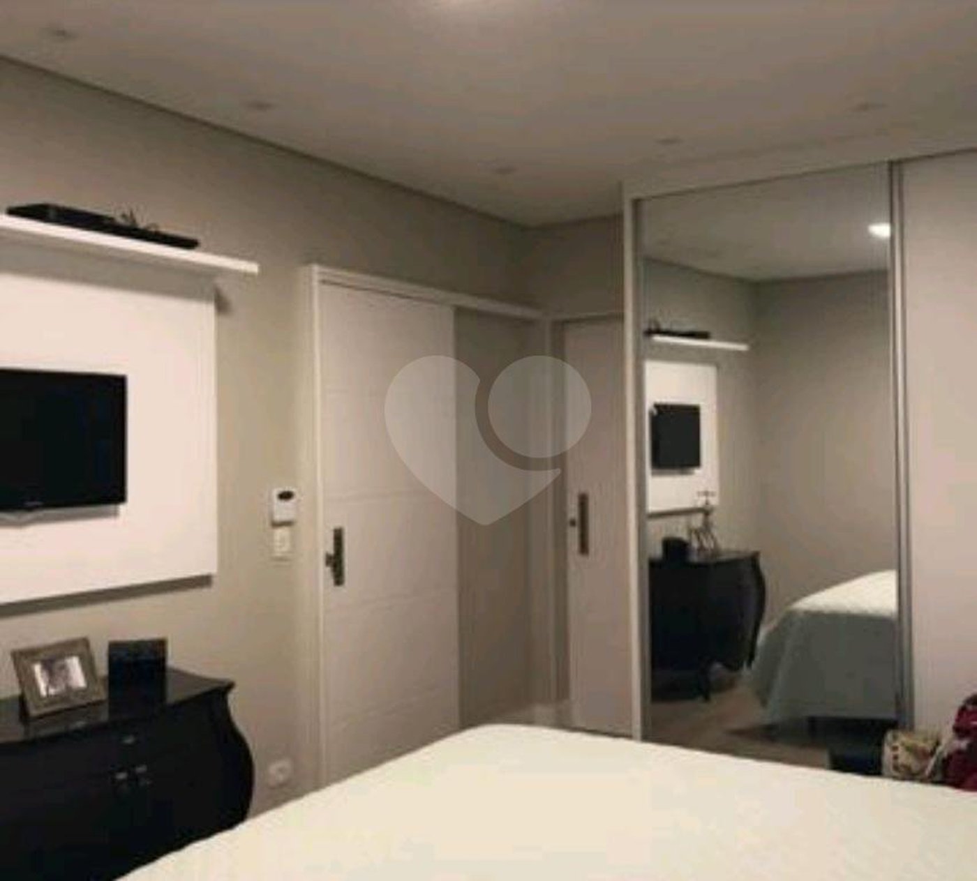 Casa Térrea à venda com 5 quartos, sendo 2 suítes, em Água Fria, São Paulo, SP
