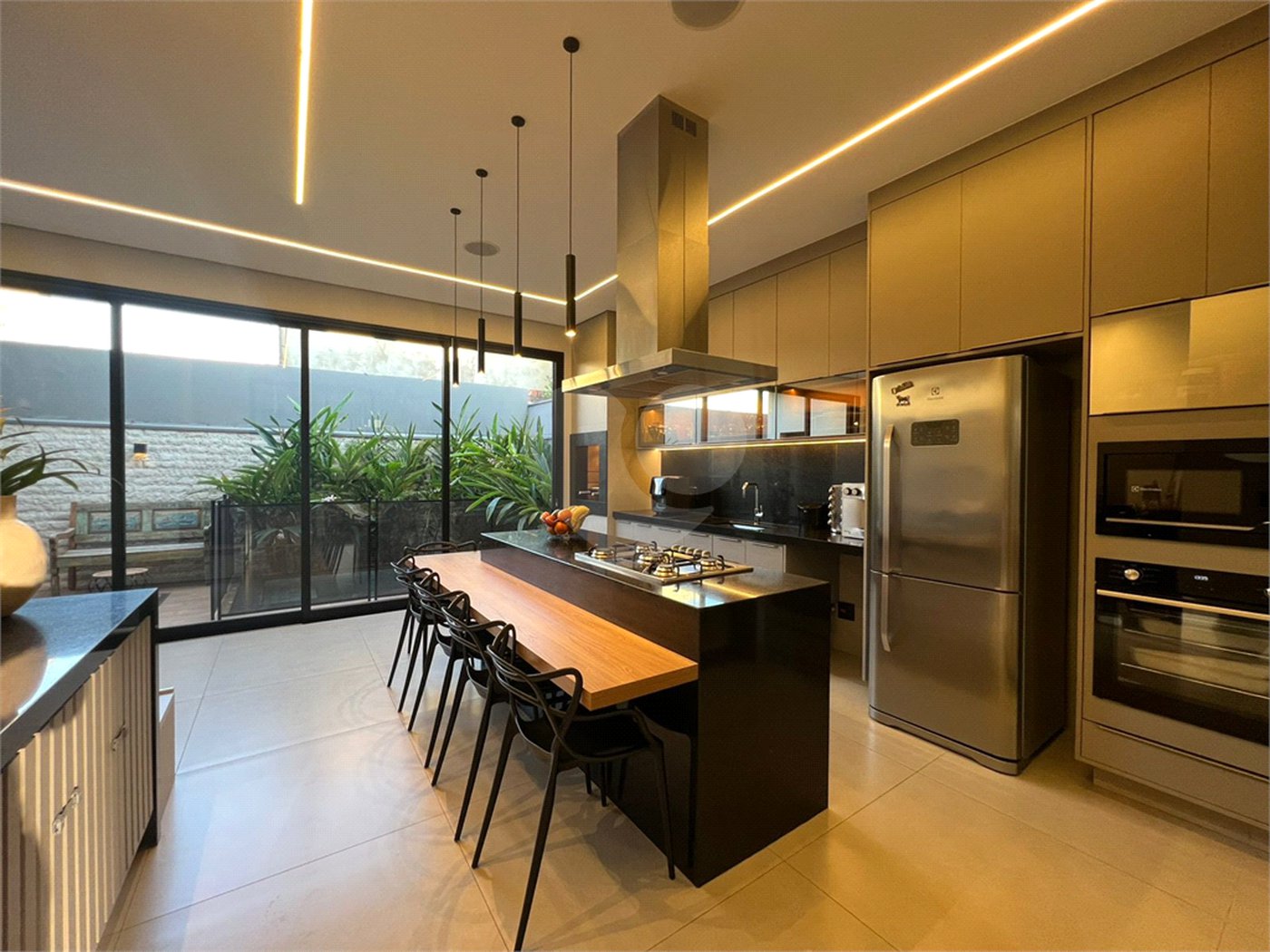 Casa à venda com 3 suítes no condomínio Residencial Valencia Ilha Turia, Ribeirão Preto - SP