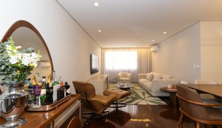 Apartamento à venda com 3 quartos, sendo 1 suíte,  em Vila Uberabinha, São Paulo, SP
