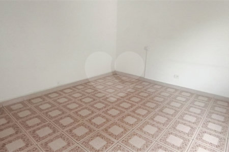 Casa à venda com 3 quartos, sendo 1 suíte,  em Jardim Vila Galvão, Guarulhos, SP
