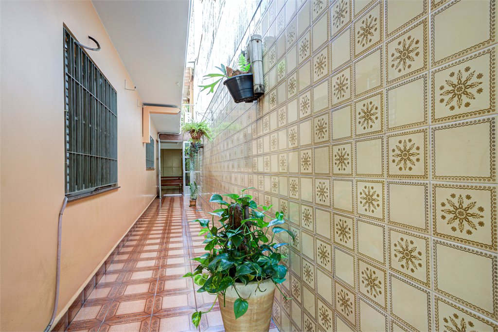 Casa à venda com 3 quartos, sendo 1 suíte, em Santo Amaro, São Paulo, SP