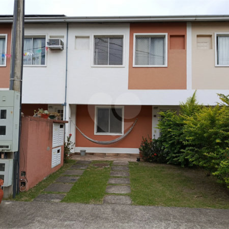 Casa à venda com 3 quartos, sendo 1 suíte, no condomínio Grand Family, Rio de Janeiro - RJ