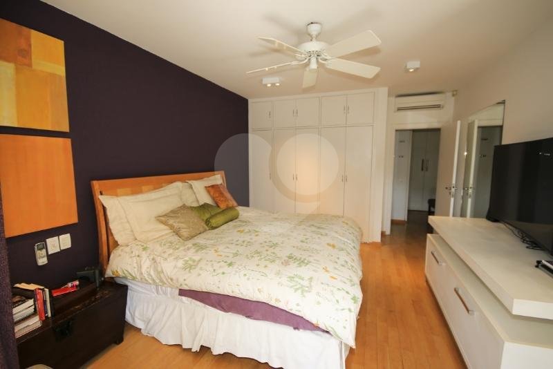 Casa à venda com 3 quartos, sendo 2 suítes,  em Vila Tramontano, São Paulo, SP