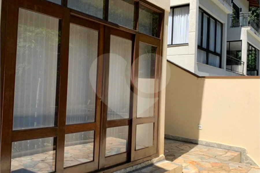 Casa à venda com 3 suítes no condomínio Parque Imperial da Cantareira, Mairiporã - SP