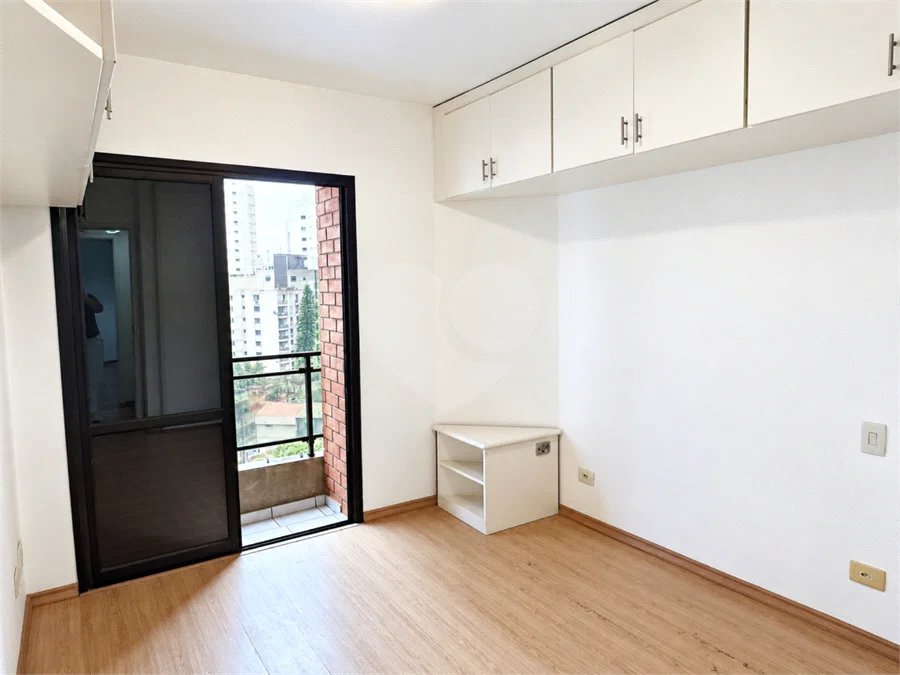 Apartamento à venda com 3 quartos, sendo 1 suíte, em Brooklin, São Paulo, SP