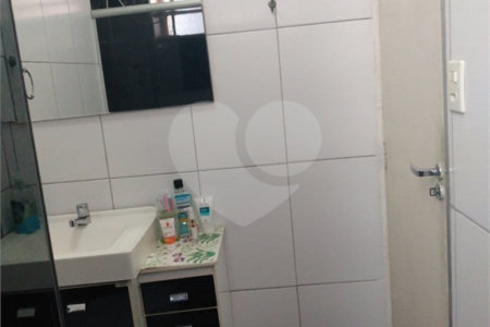 Apartamento 1 dorm, sala, cozinha, banheiro a venda no Centro