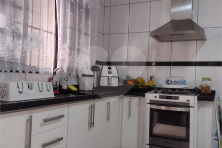 Casa com 180m² , 3 dormitórios , sendo 1 suíte , 2 vagas , à venda em Itaquera