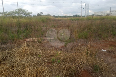 Lote no Jardim do Bosque, aceita financiamento ou aquisição de terreno e construção .