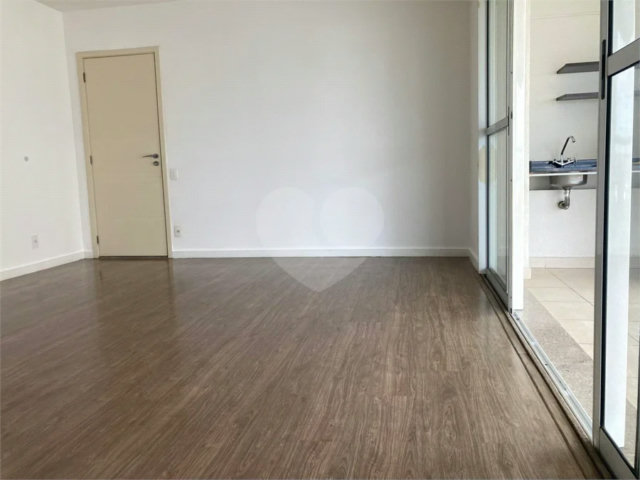 Apartamento para alugar com 4 quartos, sendo 2 suítes,  em Jardim Marajoara, São Paulo, SP