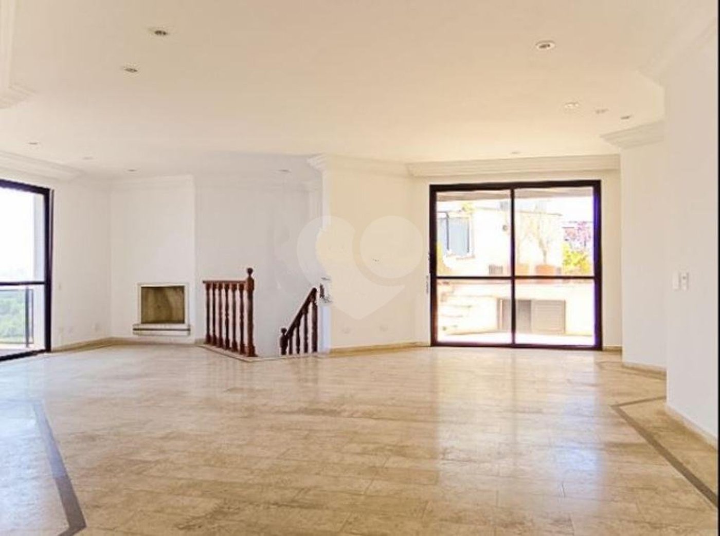 Cobertura duplex com churrasqueira e piscina